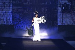中国北京婚博会现场婚纱礼服流行时尚发布