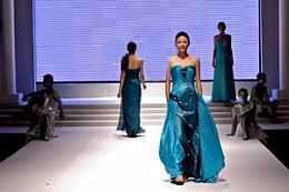 中国北京婚博会上国际婚纱礼服流行时尚发布会 中国北京婚博会上国际婚纱礼服流行时尚发布会